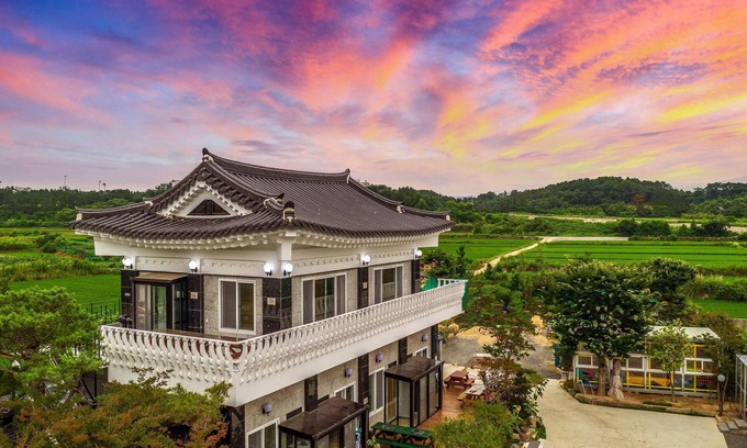 Gyeongju House | Gyeongju Soraedanga Pension