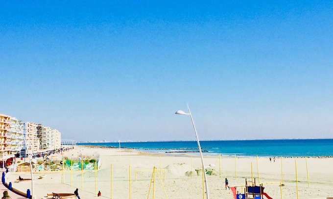 Palavas-les-Flots Hotel | Hôtel Le Brasilia