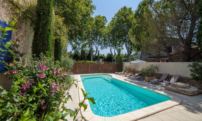 Mas-Blanc-des-Alpilles Hotel | Hôtel Mistral