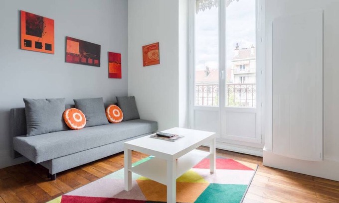 Quartier Chorier-Berriat Apartment | #H0 | Le Jaurès 🍊| T2 fully equipped | Balcony, wifi