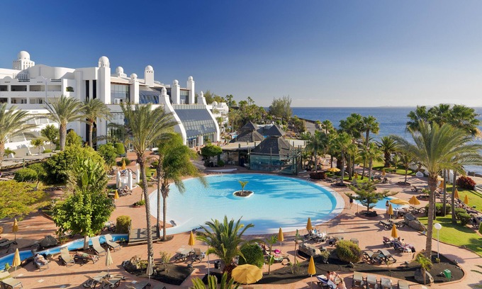 Playa Blanca Hotel | H10 Timanfaya Palace