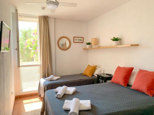 Cadaques House | Habitación céntrica con Aire Acondicionado Baño privado Nevera