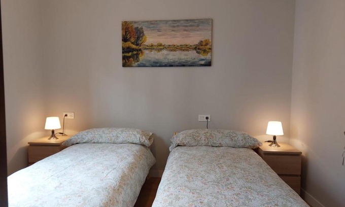 Iralabarri House | Habitación en apartamento con zonas comunes compartida H2