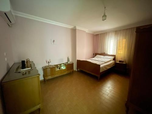 Pyramids Gardens Apartment | Hadayek Al Ahram 3B, WorkSpace, TV & WiFi
