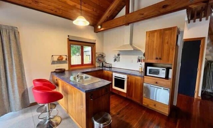Pohara House | Haile Pohara Summary: