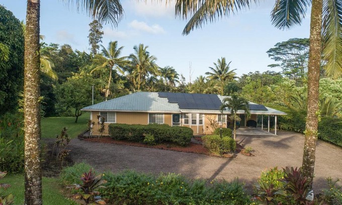 Keaau House | Hale O Makani home