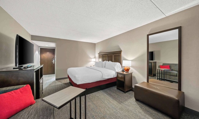 Fairhaven Hotel | Hampton Inn by Hilton New Bedford/Fairhaven