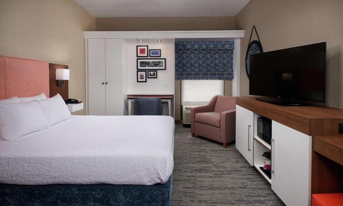 Austintown Hotel | Hampton Inn by Hilton Youngstown-West I-80