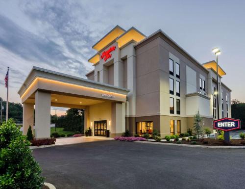 Covington Hotel | Hampton Inn Covington VA