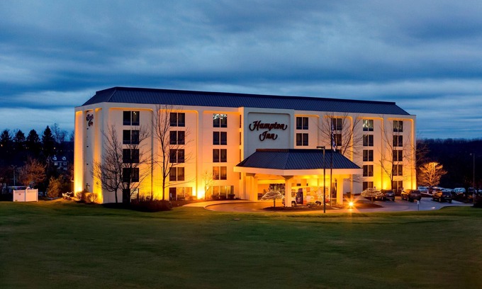 Moon Township Hotel | Hampton Inn Pittsburgh-Airport