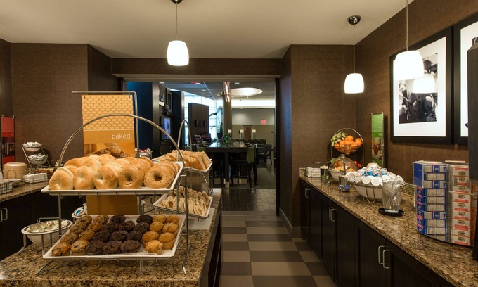 Harrison Lenox Hotel | Hampton Inn & Suites Boston Crosstown Center