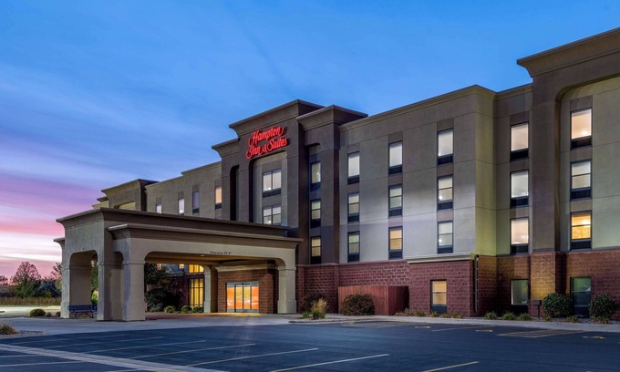 Brookings Hotel | Hampton Inn & Suites Brookings