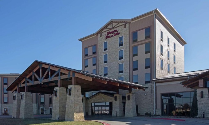 Peck Hotel | Hampton Inn & Suites I-35/Mulvane