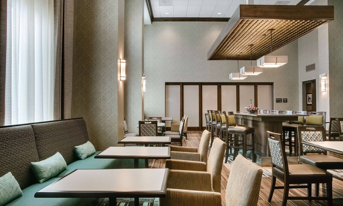 Mason City Hotel | Hampton Inn & Suites Mason City