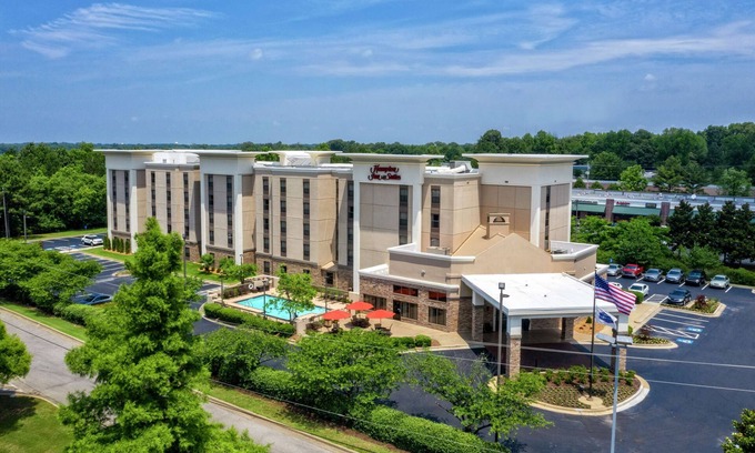 Wolfchase Hotel | Hampton Inn & Suites Memphis-Wolfchase Galleria