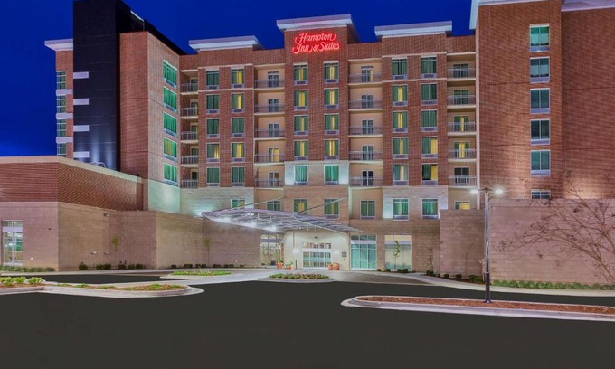 Owensboro Hotel | Hampton Inn & Suites Owensboro Downtown Waterfront