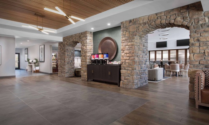 Paso Robles Hotel | Hampton Inn & Suites Paso Robles