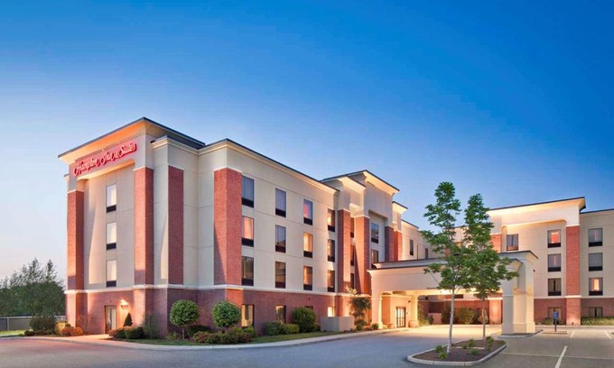 Smithfield Hotel | Hampton Inn & Suites Providence/Smithfield