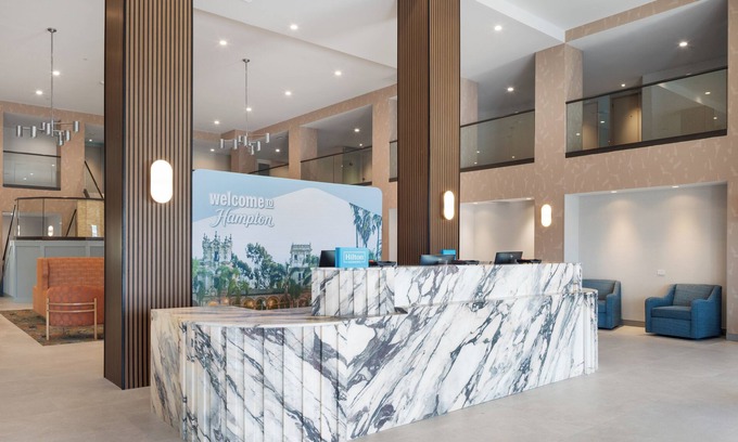 Midway District Hotel | Hampton Inn & Suites San Diego Seaworld