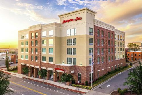 River District Hotel | Hampton Inn Wilmington Downtown