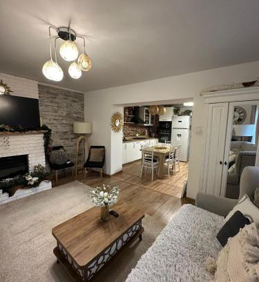 Brasov House | Hanul Anei