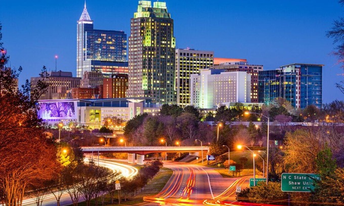 Brier Creek Country Club Apartment | Happy Lodging 🤩Elegant, Spacious Luxury Crashpad ‼️🛍️ Great 🔥 Location 🌇👏