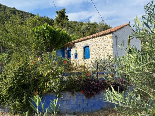 Livadi House | Happynest Leni, Stone House