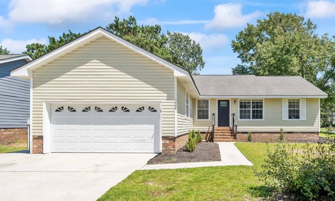 Sneads Ferry House | Harbor Hideout | Your Pet-Friendly Coastal Getaway