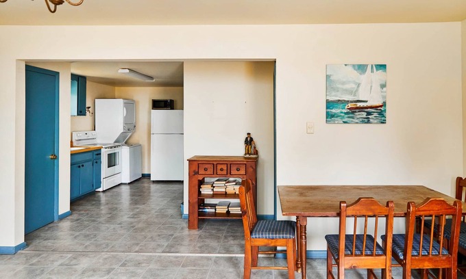 Chincoteague House | Harbor House