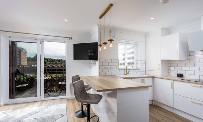 Ayr Apartment | Harbour House - Donnini Apartments