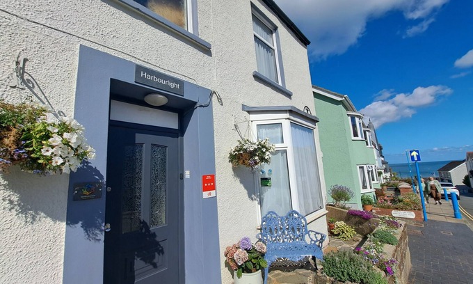 Saundersfoot House | Harbourlight Guest House