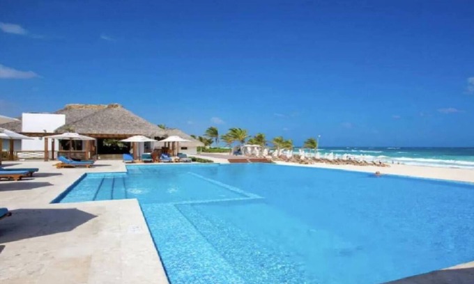 Punta Cana Apartment | Hard Rock Cafe Coral Bay Beach Club Apt.