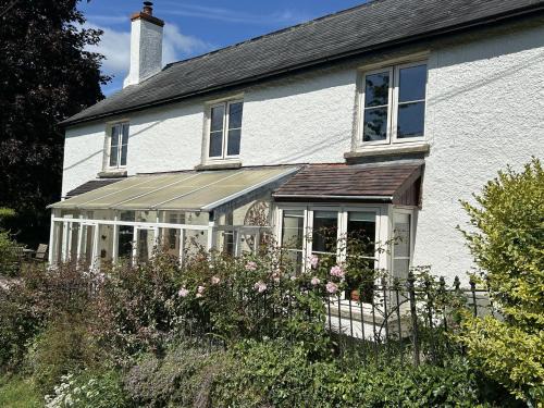 Exton House | Hare and Hounds Exton