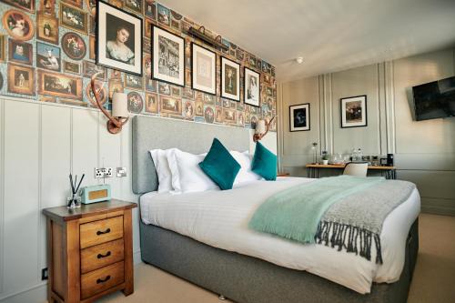 Newbury Hotel | Hare and Hounds - Newbury