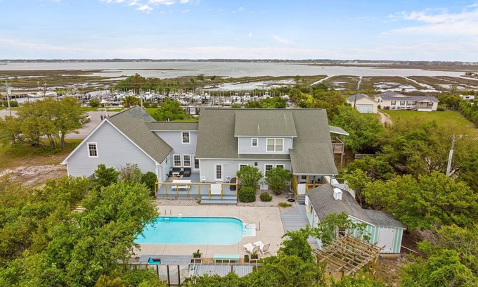 Harkers Island House | Harkers Haven with Private Pool in Harkers Island, NC