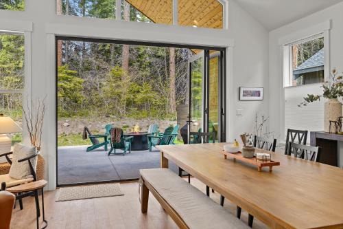 Roslyn House | Harmony Haven - Ev - Hot Tub - Pups Allowed