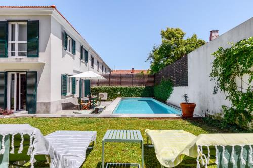 Falca Villa | Haus Abel - pool, parking and garden in the heart of Lisbon