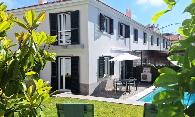 Casal da Ladeira House | Haus Abel - with pool and garden in central Lisbon