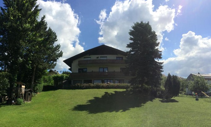 Weyregg am Attersee House | Haus Auer