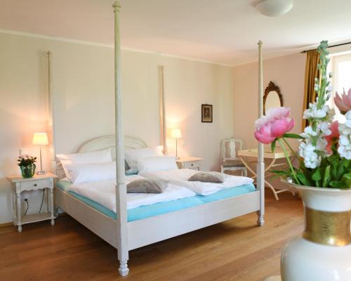 Heek Apartment | Haus Keppelborg: ZI Elisabeth mit Burgmauerblick