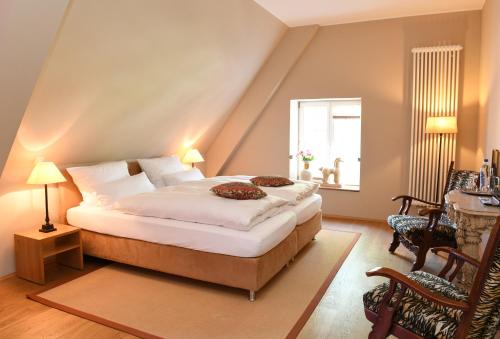 Heek Apartment | Haus Keppelborg: ZI Ferdinand mit Rosengartenblick