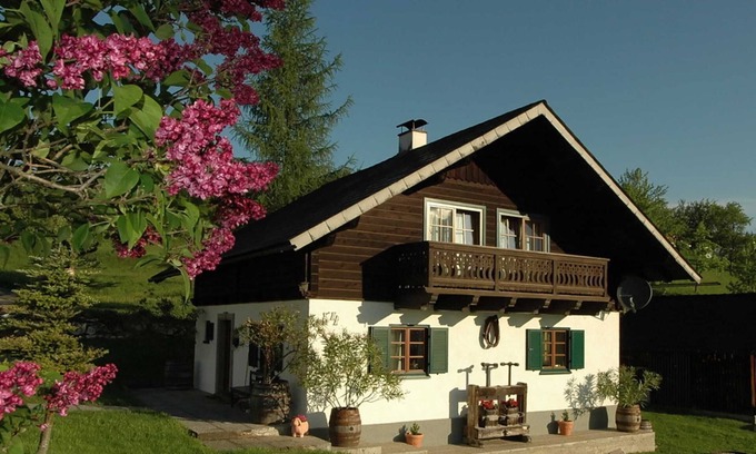 Unterach am Attersee Apartment | Haus Margarethe - Apartment am Ferienhof Margarethengut am Attersee