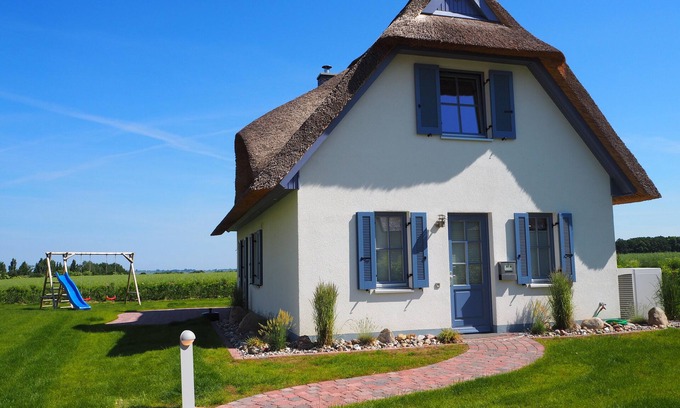 Zierow House | Haus Meerblick - Modern thatched house with unique Baltic Sea views