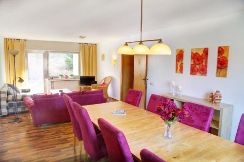 Hesborn Bed & Breakfast | Haus Nova am Bollerberg