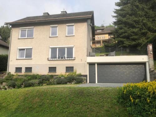 Schwalefeld House | Hausamaarbach