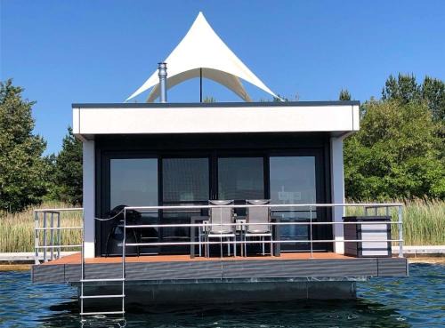 Laasow Boat Rental | Hausboot Dolce Vita - LP10