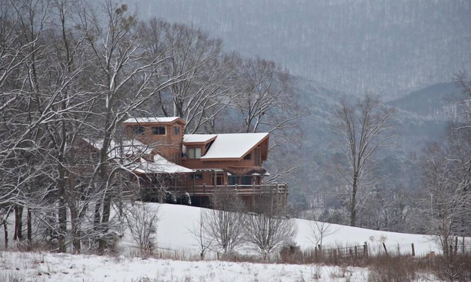 Chickamauga Cabin | Have a Hallmark Christmas! Decorated w/Incredible views! Great for all ages!