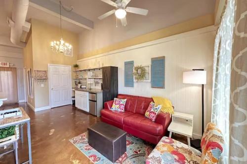 Demorest Apartment | Haven at Hazel~Downtown Bungalow