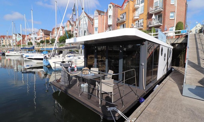 Cuxhaven Boat Rental | Havenkoje