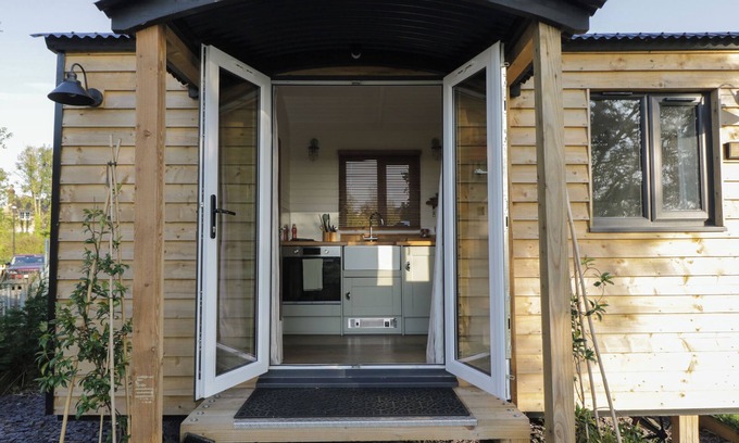 Kemble Cottage | Hazel